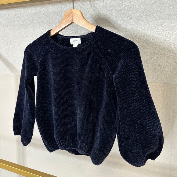 Old Navy Girls Trumpet Sleeve Chenille Navy Blue Sweater Size 6 - 7 - Picture 1 of 5